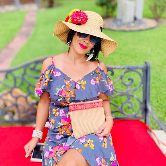 Meet your Posher, Erika - Picture 1 of 1